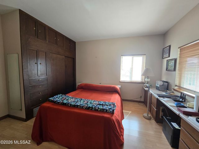 2626 N Grannen Road, Tucson, AZ 85745