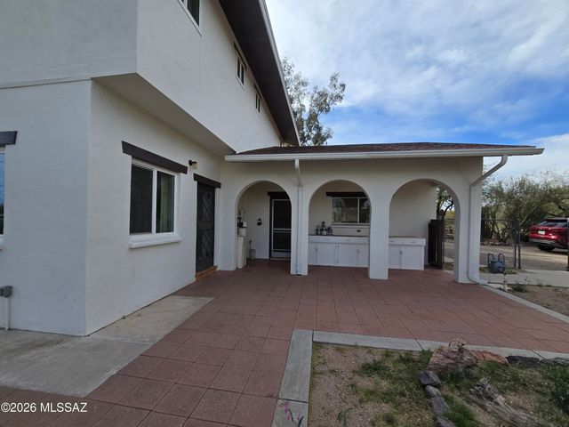 2626 N Grannen Road, Tucson, AZ 85745