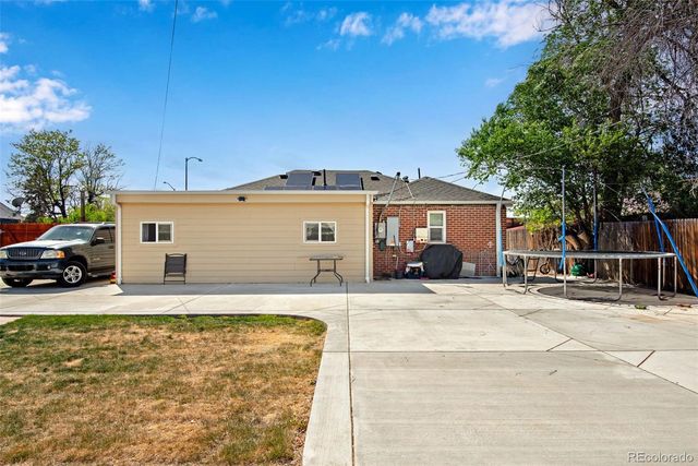 850 Peoria Street, Aurora, CO 80011
