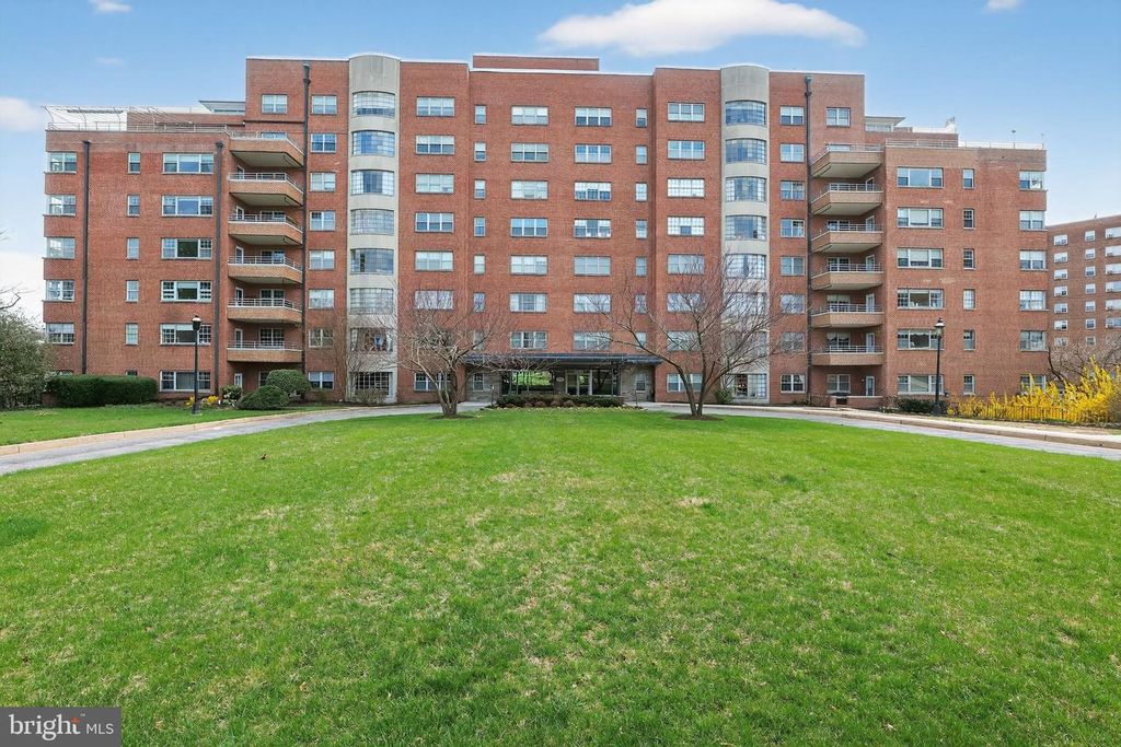 Image 2 of property listing at 3601 GREENWAY #507, Baltimore, MD 21218