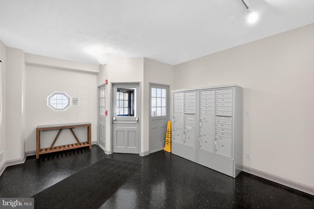 Image 31 of property listing at 3601 GREENWAY #507, Baltimore, MD 21218