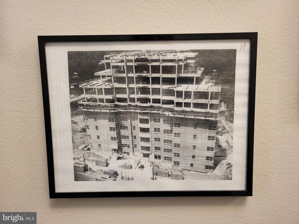 Image 33 of property listing at 3601 GREENWAY #507, Baltimore, MD 21218