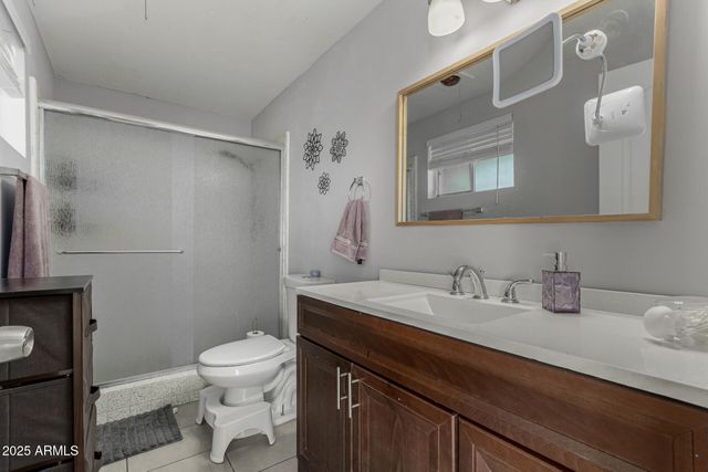 3836 W ROYAL PALM Road, Phoenix, AZ 85051