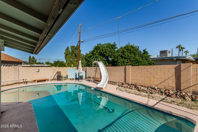 3836 W ROYAL PALM Road, Phoenix, AZ 85051