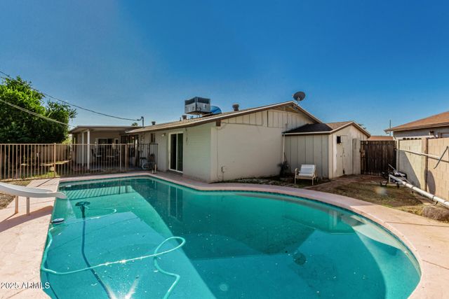 3836 W ROYAL PALM Road, Phoenix, AZ 85051