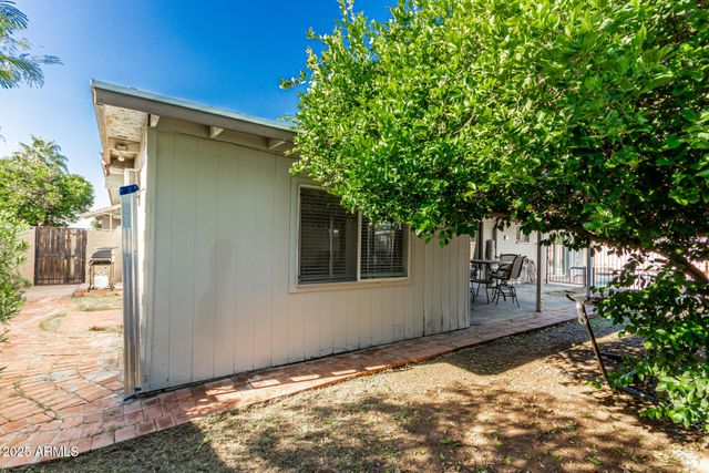 3836 W ROYAL PALM Road, Phoenix, AZ 85051