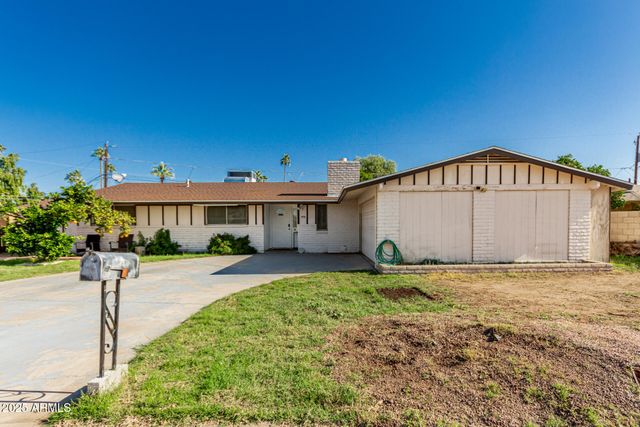 3836 W ROYAL PALM Road, Phoenix, AZ 85051