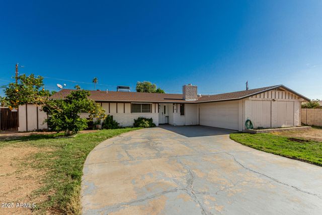 3836 W ROYAL PALM Road, Phoenix, AZ 85051