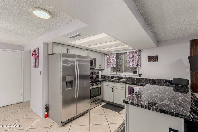 3836 W ROYAL PALM Road, Phoenix, AZ 85051