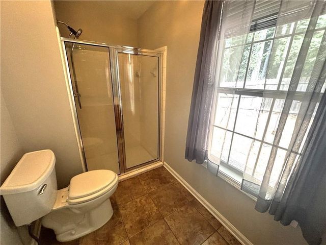 104 ROSE COTTAGE Lane, Woodstock, GA 30189