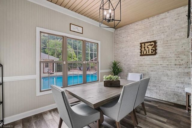 6087 Grinsted Court, Greensboro, NC 27455