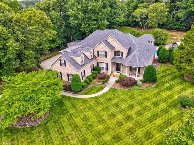 6087 Grinsted Court, Greensboro, NC 27455