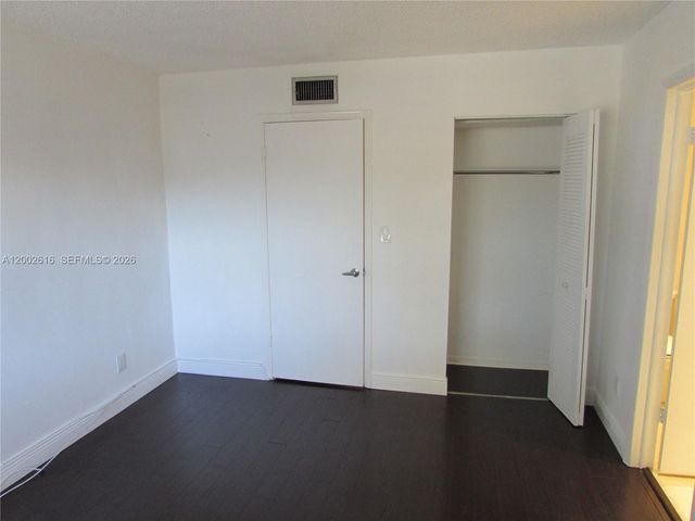 5555 Ludlam Rd 23, South Miami, FL 33155