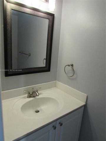 5555 Ludlam Rd 23, South Miami, FL 33155