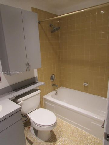 5555 Ludlam Rd 23, South Miami, FL 33155