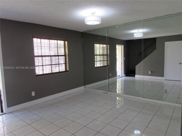 5555 Ludlam Rd 23, South Miami, FL 33155