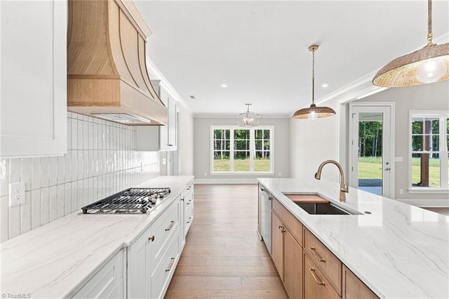 6851 Ridge Road, Lexington, NC 27295