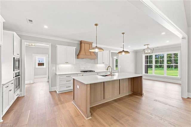 6851 Ridge Road, Lexington, NC 27295
