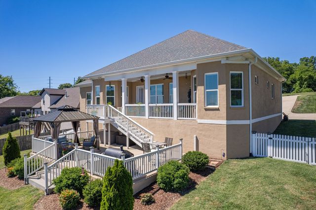 1709 Aster Dr, Columbia, TN 38401