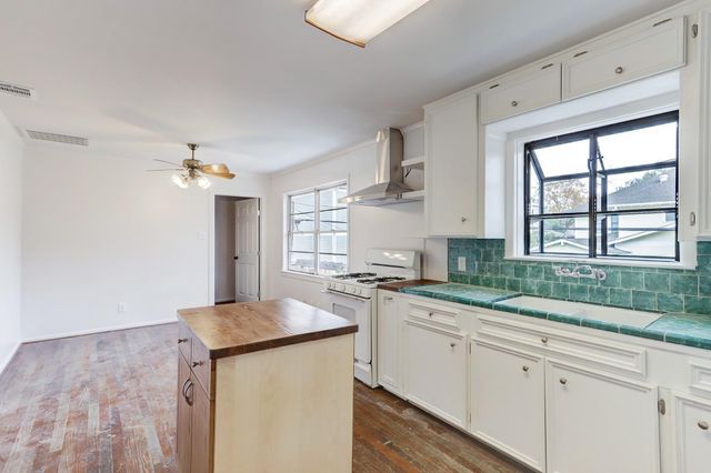 1508 Cortlandt Street, Houston, TX 77008