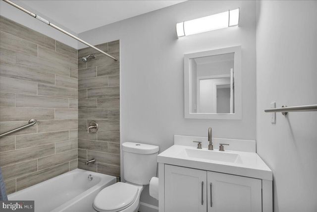 17 TOPEKA PASS, Willingboro, NJ 08046