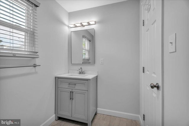 17 TOPEKA PASS, Willingboro, NJ 08046