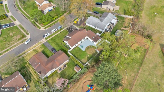 17 TOPEKA PASS, Willingboro, NJ 08046