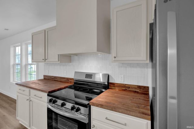 219 N Rotherwood Avenue, Evansville, IN 47711