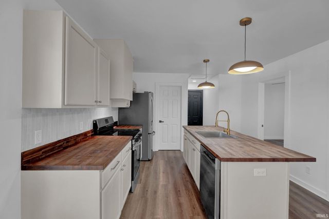 219 N Rotherwood Avenue, Evansville, IN 47711