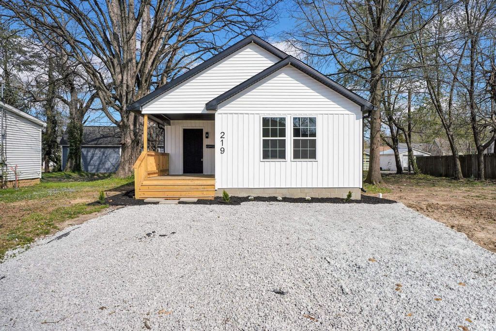 219 N Rotherwood Avenue, Evansville, IN 47711