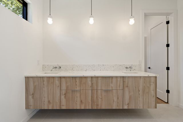 5709 Cloverland Dr A, Brentwood, TN 37027