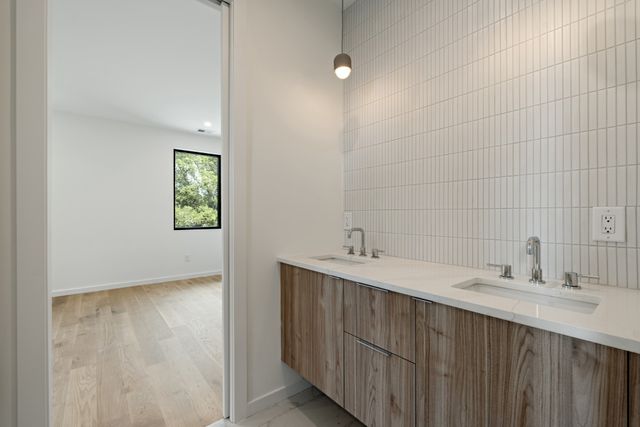 5709 Cloverland Dr A, Brentwood, TN 37027