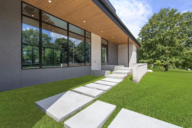 5709 Cloverland Dr A, Brentwood, TN 37027