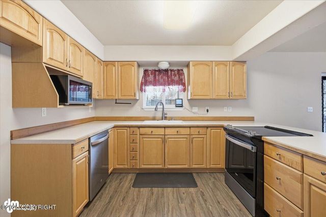 5433 Wood Hall Drive, Anchorage, AK 99516