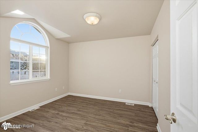 5433 Wood Hall Drive, Anchorage, AK 99516