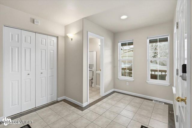 5433 Wood Hall Drive, Anchorage, AK 99516