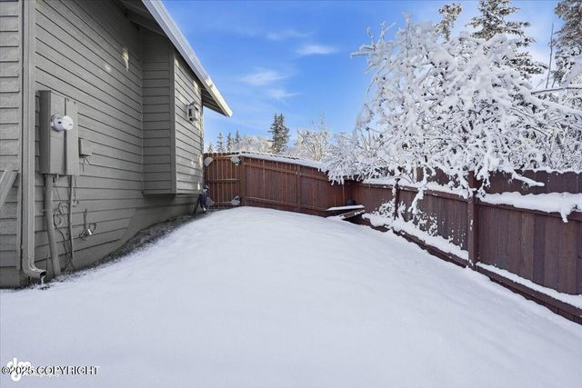 5433 Wood Hall Drive, Anchorage, AK 99516