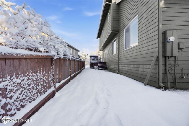 5433 Wood Hall Drive, Anchorage, AK 99516