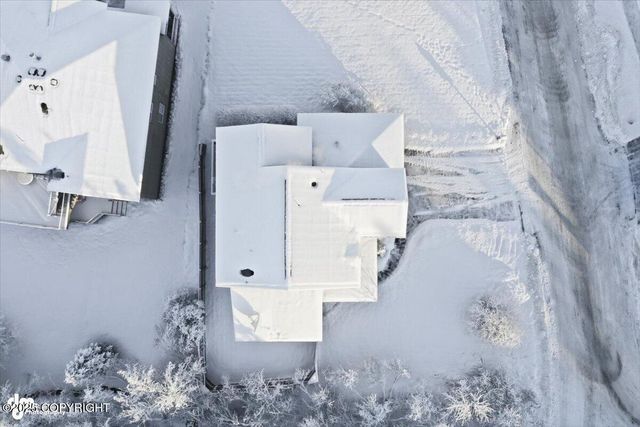 5433 Wood Hall Drive, Anchorage, AK 99516