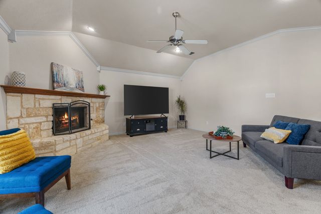 7040 Ridge Crest Drive, North Richland Hills, TX 76182