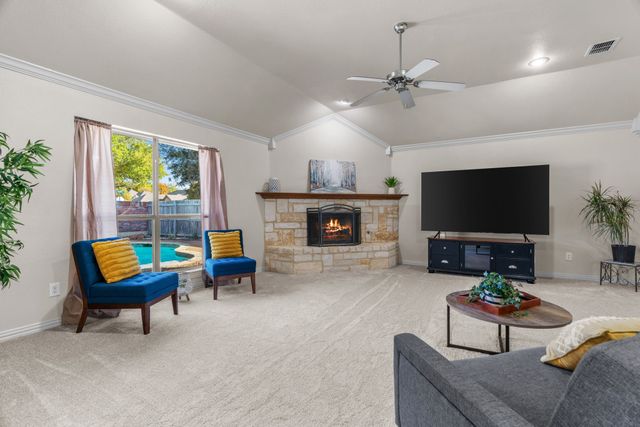 7040 Ridge Crest Drive, North Richland Hills, TX 76182