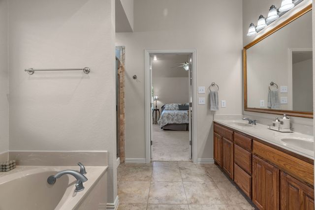 7040 Ridge Crest Drive, North Richland Hills, TX 76182