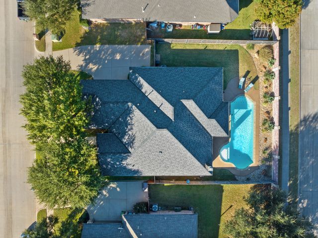 7040 Ridge Crest Drive, North Richland Hills, TX 76182