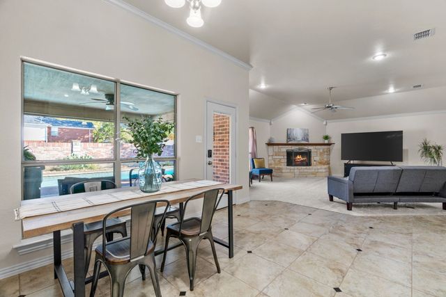 7040 Ridge Crest Drive, North Richland Hills, TX 76182