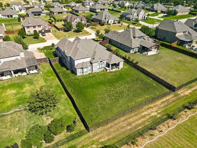 116 Thoroughbred Drive, Hickory Creek, TX 75065