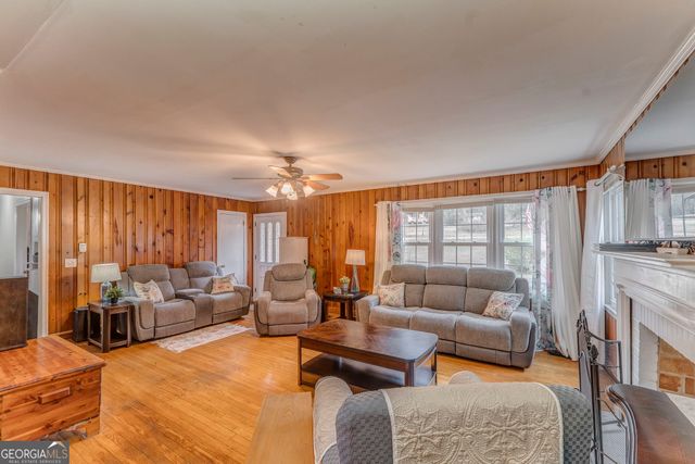 1046 Old Cedartown Road SE, Lindale, GA 30147