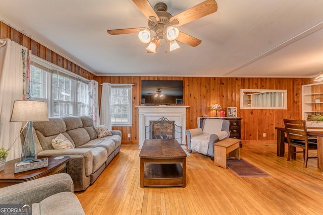 1046 Old Cedartown Road SE, Lindale, GA 30147