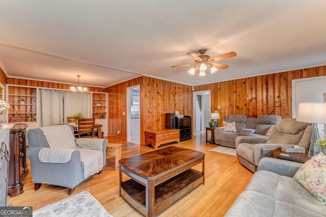 1046 Old Cedartown Road SE, Lindale, GA 30147