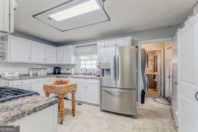 1046 Old Cedartown Road SE, Lindale, GA 30147