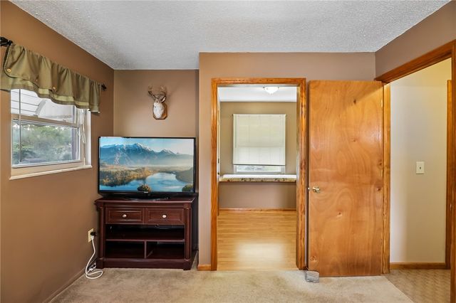 8653 Twincreek Drive, Franklin, OH 45005